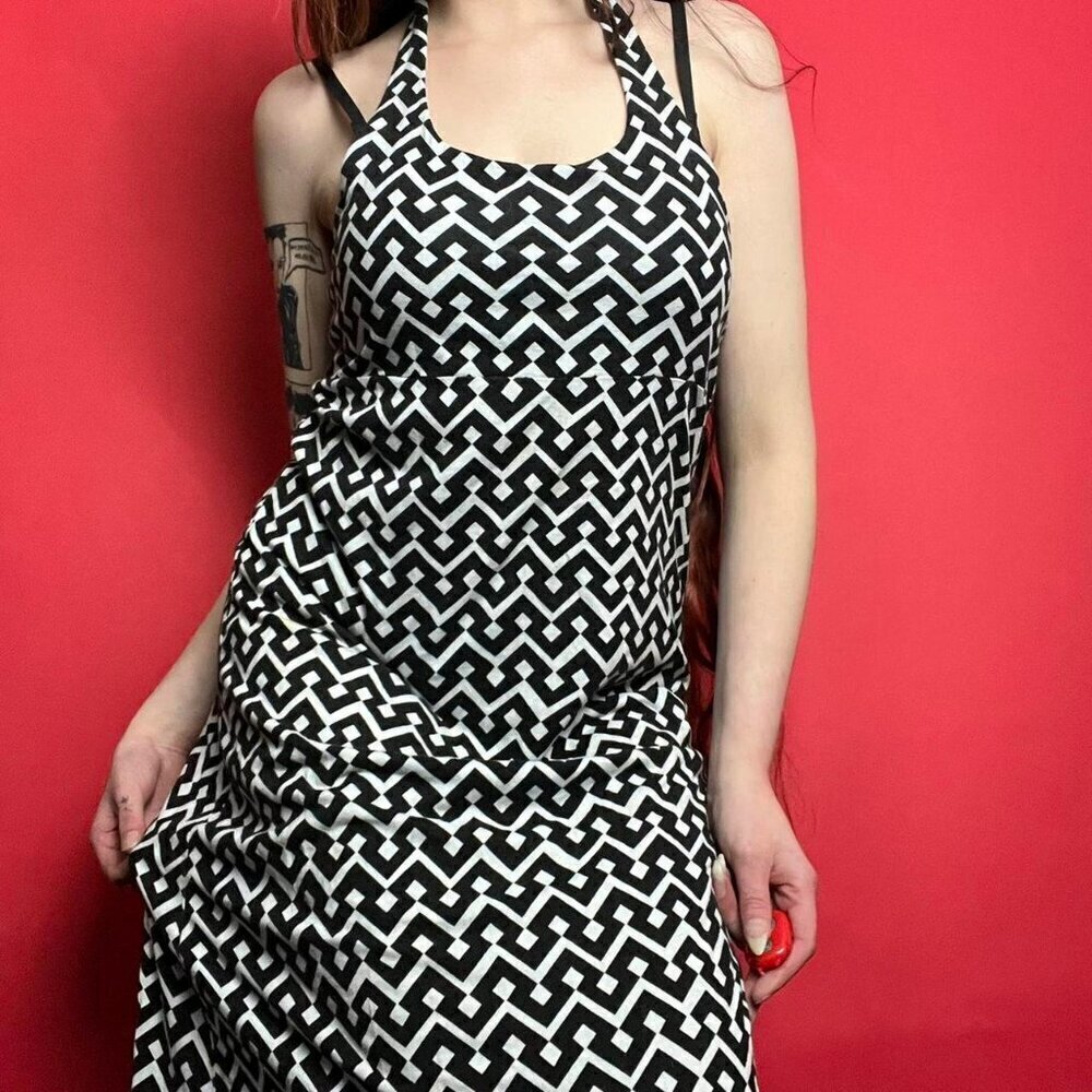 Floor length black and white halter  dress🖤🤍​​​​​​